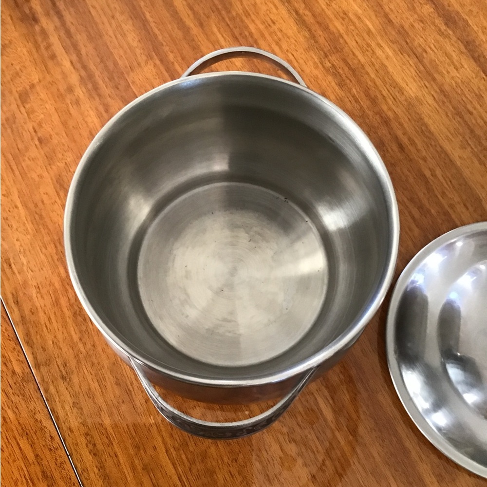 Stainless Steel Pot with Lid - Picture 4 of 7